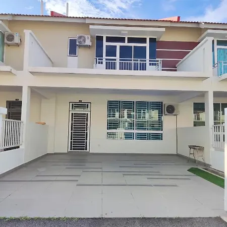 Spacious Family House At Desaru Harmonia 2 Exterior photo