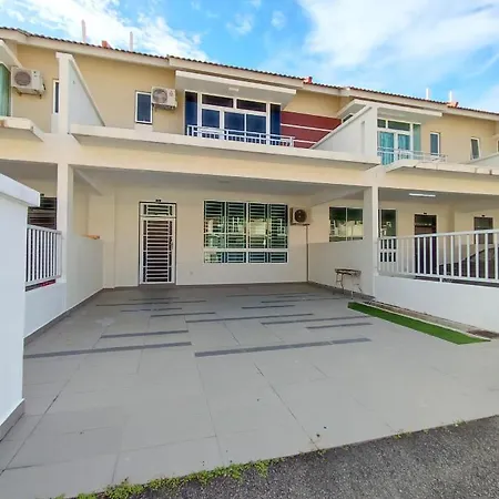 Spacious Family House At Desaru Harmonia 2 Exterior photo