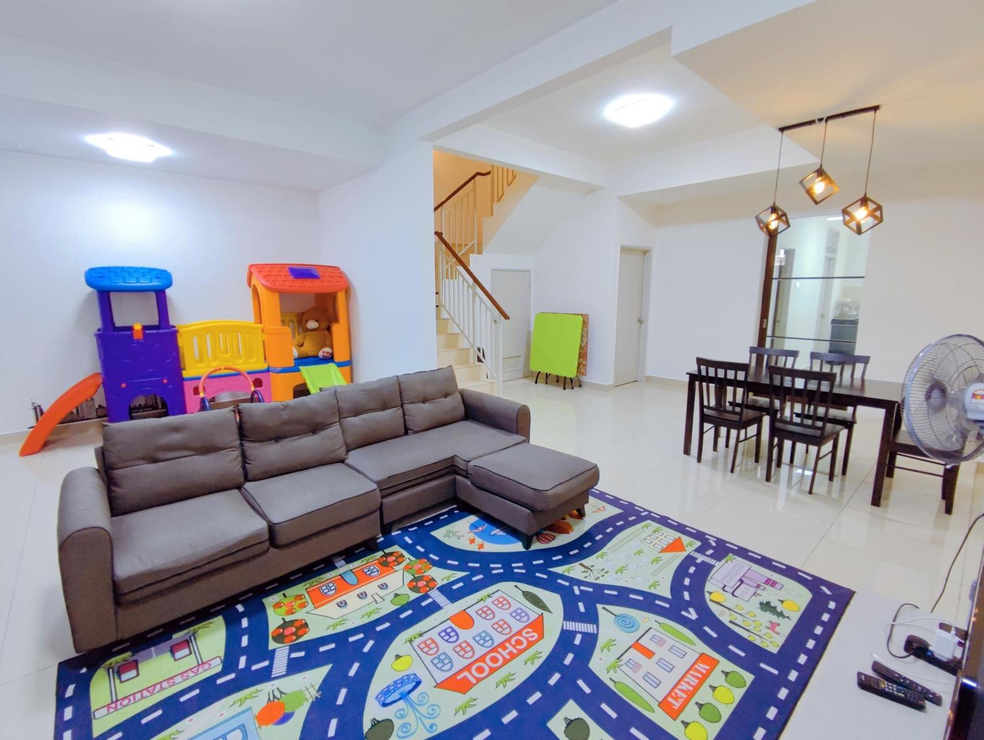 Spacious Family House At Harmonia 2 Desaru